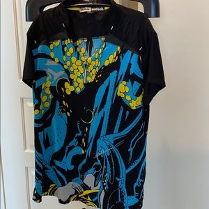 jamie sadock Black Blue and Yellow Graphic Short Sleeve Top